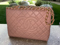 CHANEL Quilted Caviar Tote (pink)