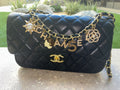 CHANEL Quilted Shoulder Bag W/Chain (black)