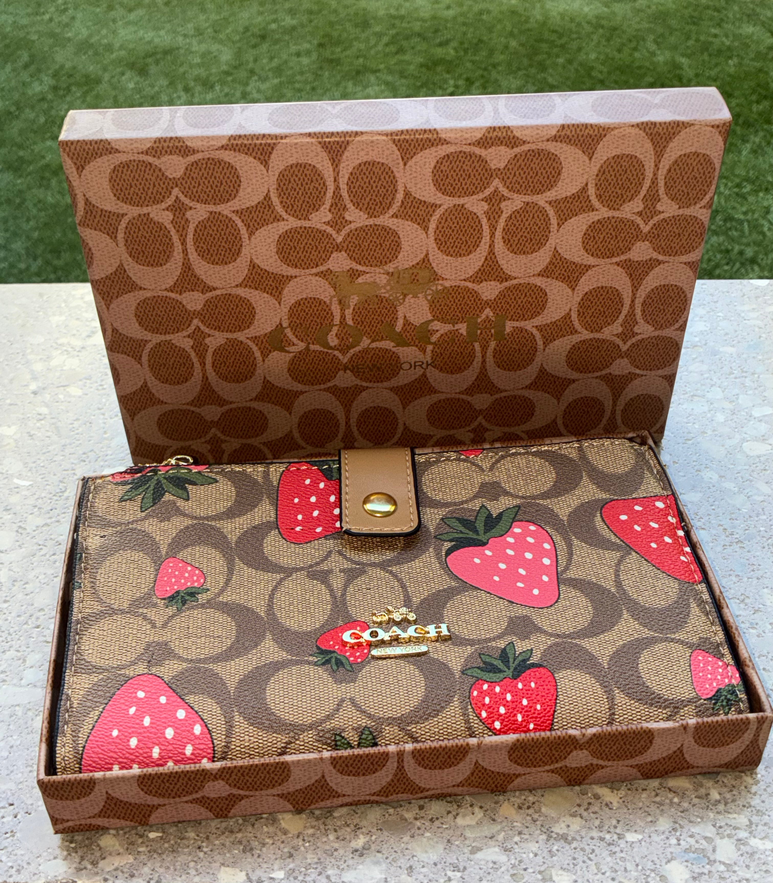 COACH Wristlet Clutch Wallet